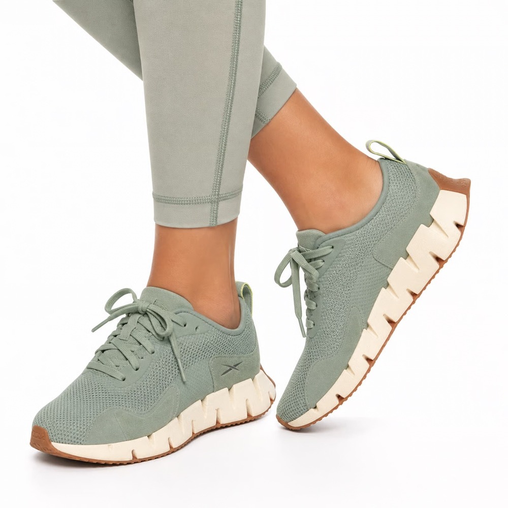 Reebok Zig Dynamica 2.0 Sage Green Running Shoes Womens Size 8.5